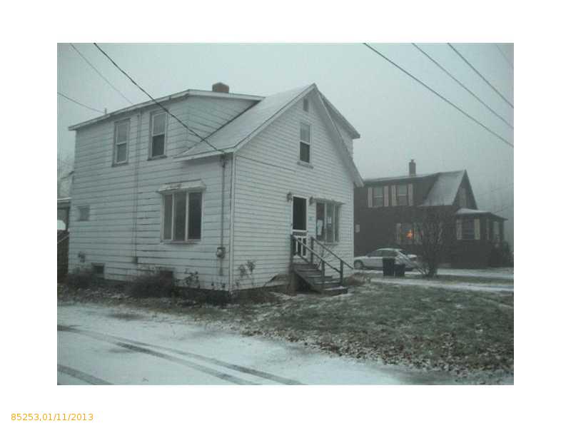  110 Noble Ct, Pittsfield, Maine  photo
