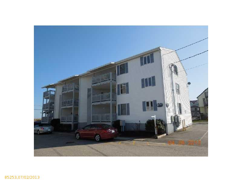  3 Pearl Ave Apt 6, Old Orchard Beach, Maine  photo