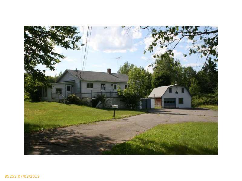  626 Garland Rd, Dexter, Maine  photo