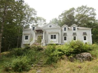 74 Firth Dr, Boothbay, ME 04537