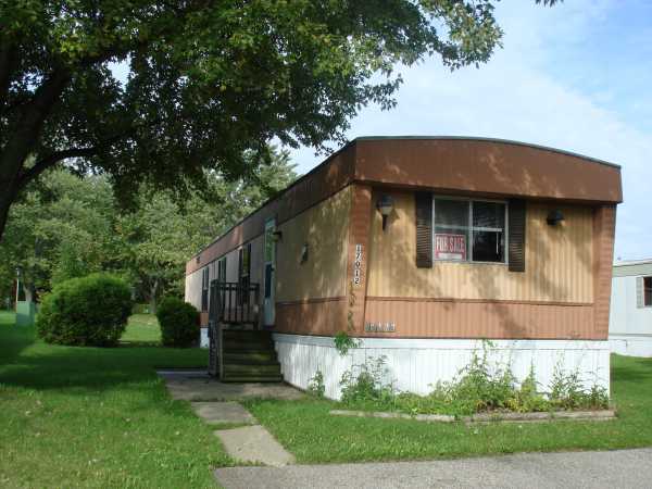  17012 Sleepy Hollow, Lot 88, Holly, MI photo