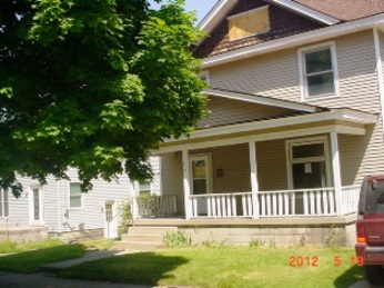  617 Pleasant St SE, Grand Rapids, MI photo