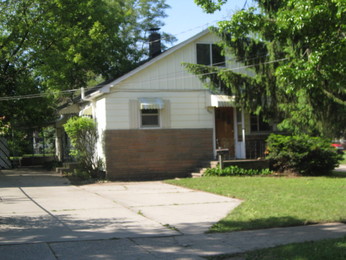  402 Fenton St, Lansing, MI photo