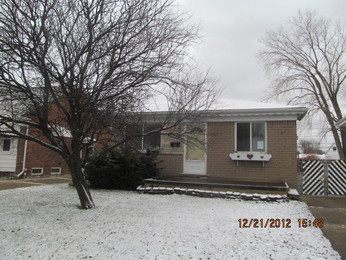  17332 Kershaw St, Roseville, MI photo