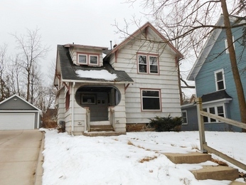  313 W Grand River Ave, Lansing, MI photo