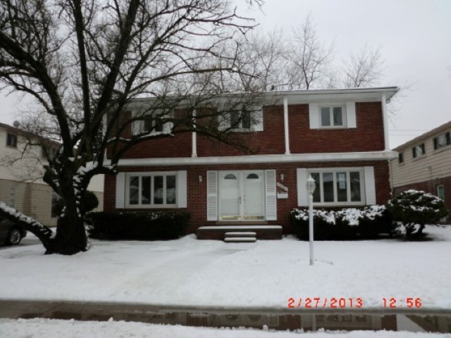  24561 Oneida Blvd, Oak Park, MI photo