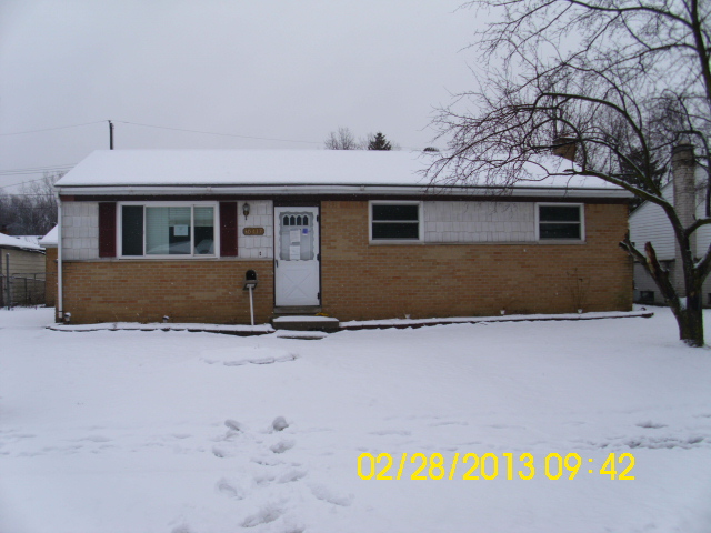  16417 Oakbrook Street, Romulus, MI photo