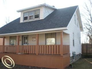  2615 Walnut St, Port Huron, Michigan  photo