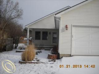  1726 Elsmere Rd, Waterford, Michigan  photo