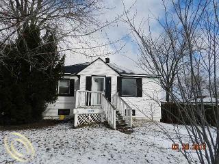  21176 Vreeland Rd, Trenton, Michigan  photo