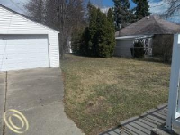  15681 Chestnut Ave, Eastpointe, Michigan  4714290