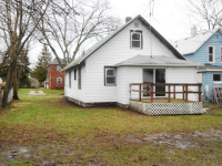  1417 Illinois Ave, Lansing, MI 4970291