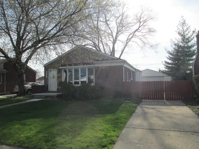  28489 Bohn St, Roseville, MI photo