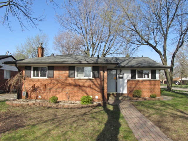  30245 Blossom Street, Roseville, MI photo