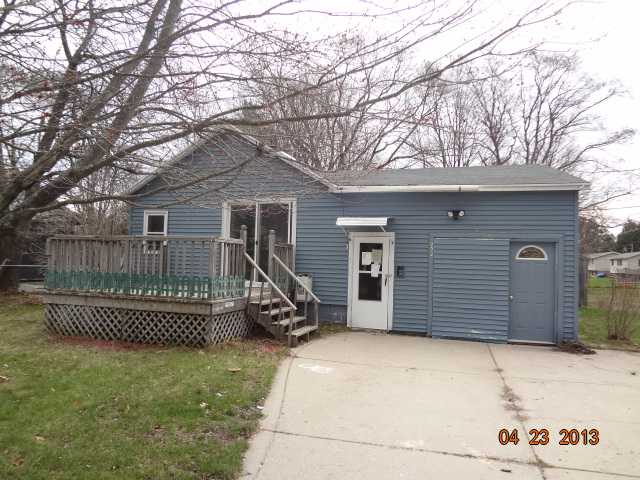  902 S Cedar St, Greenville, Michigan  photo