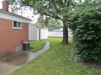  1950 Parkdale Ave, Madison Heights, MI 5821203