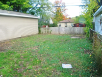  709 Fenton St, Lansing, MI 6557018