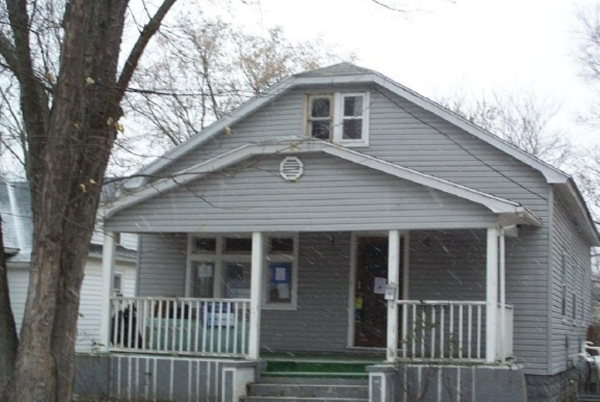  827 Crosby St Nw, Grand Rapids, MI photo