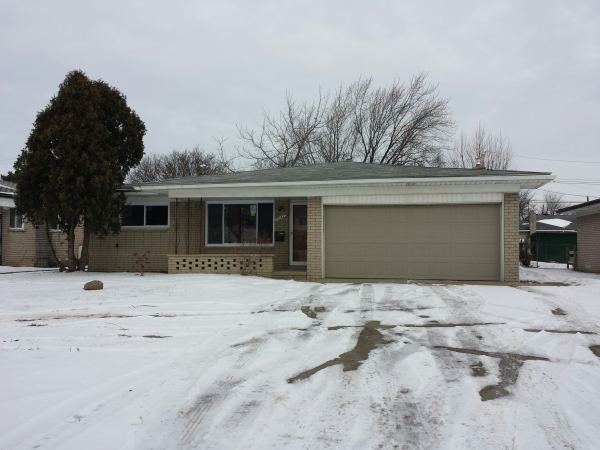  3047 E 14 Mile, Sterling Heights, MI photo