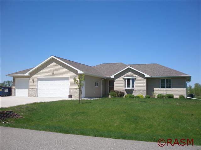  504 Valley View Dr, Courtland, MN photo