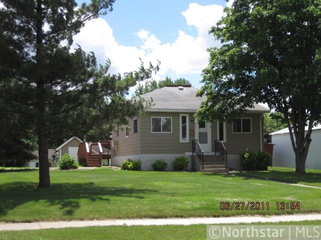  316 5th Ave SE, Waseca, MN photo