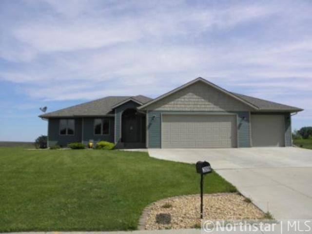  309 7th St NW, New Richland, MN photo