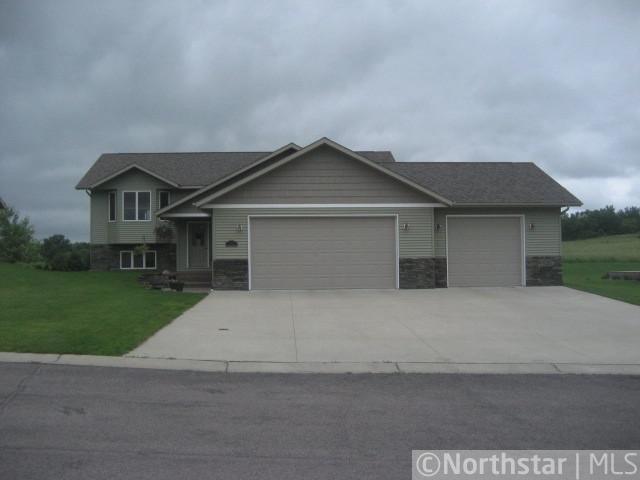 365 S Rolling Hills Dr, Le Center, MN photo