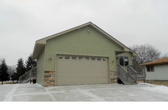  532 6th Ave SE, Waseca, MN photo
