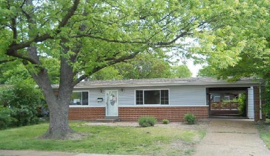  1060 Paddock Drive, Florissant, MO photo