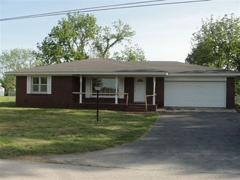  739 College St, Greenfield, MO photo