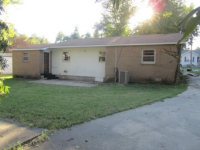  804 N Hickory St, Dexter, MO 4019688