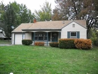  1303 S Independence, Harrisonville, MO photo