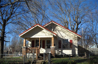  125 S Armstrong St, Pleasant Hill, MO photo