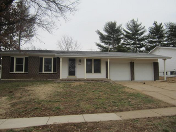  2329 La Cuesta Dr, Florissant, MO photo