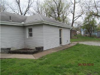  1006 S Leslie St, Independence, Missouri  5157646