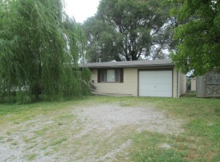  305 New Rand Rd, Sweet Springs, MO photo