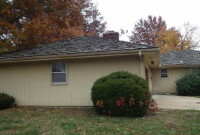  12906 Manchester Ave, Grandview, MO 7168917