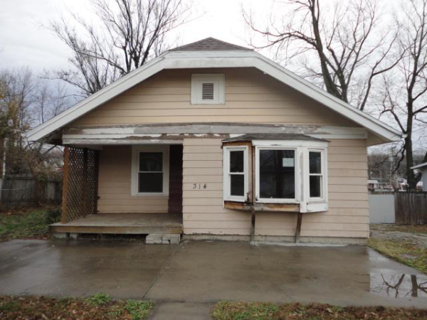  314 N Independence St, Pleasant Hill, MO photo