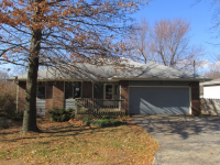 831 S Mission Ave, Springfield, MO 65809