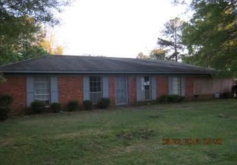  300 Orchard Dr, Greenwood, MS photo