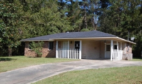  2406 Hickory St, Picayune, MS 4020024