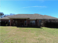  613 12th Ave Se, Magee, Mississippi  5517426