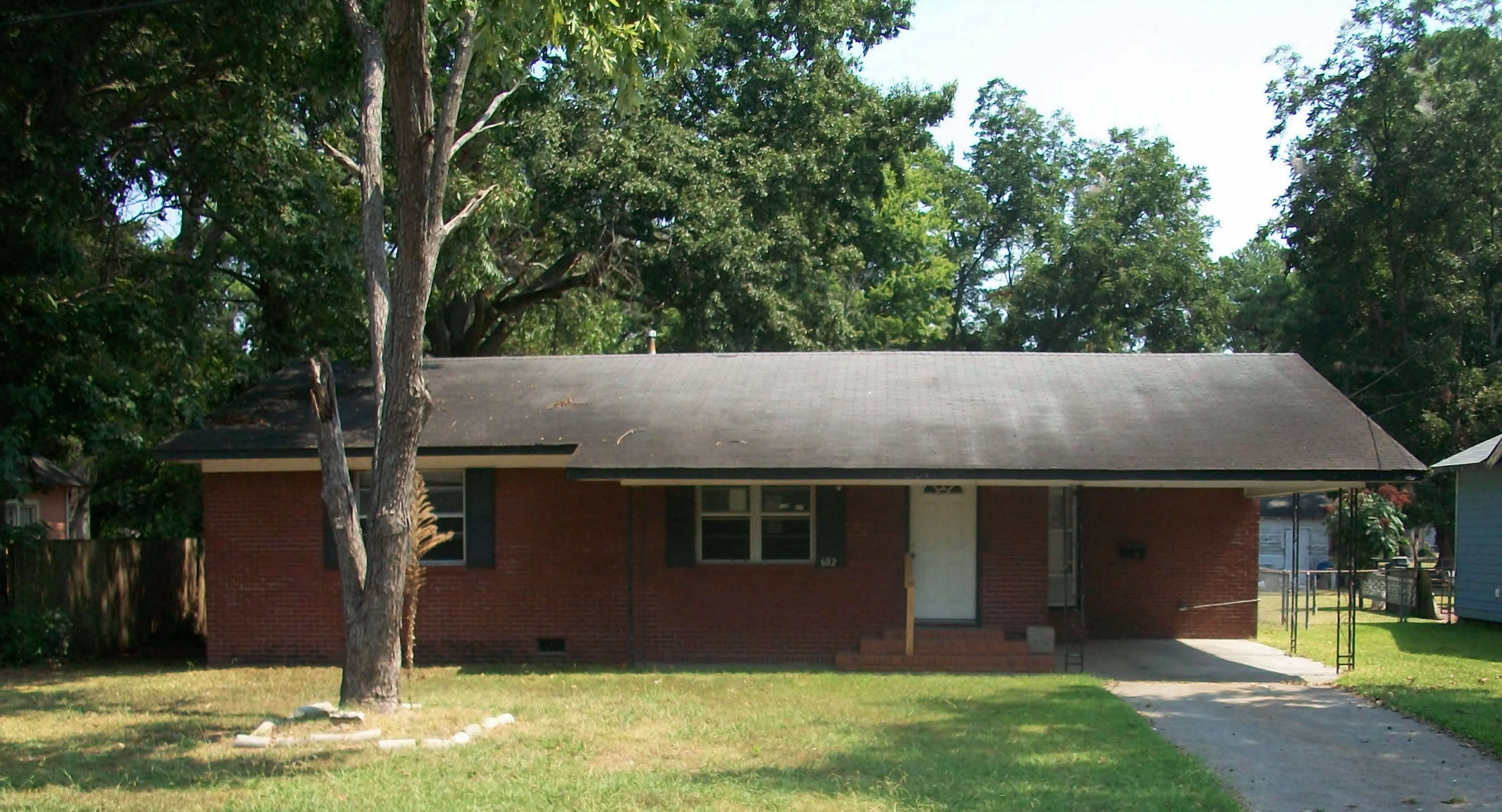  602 East Ave N, Hollandale, MS photo
