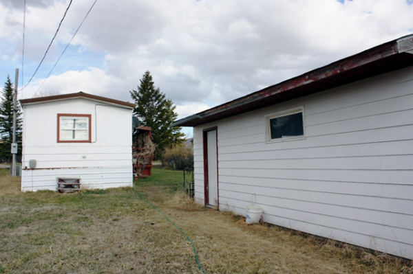  603 4th Ave SE, White Sulphur Springs, MT photo