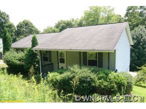  95 Hunters View Dr, Hendersonville, NC photo