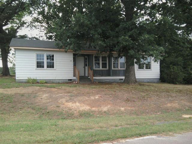  6429 Country Loop Rd, Bennett, NC photo
