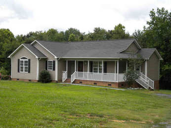  324 Walnut Creek Ln, Asheboro, NC photo