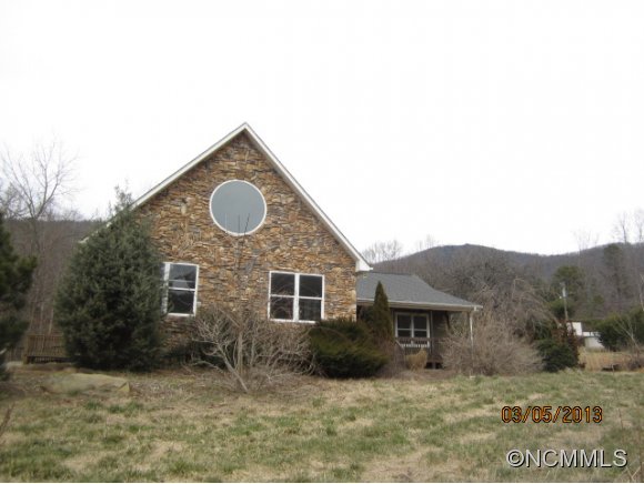  1140 Old Fort Rd, Fairview, North Carolina  photo