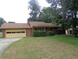  108 N Oakland Dr, Mebane, North Carolina  photo