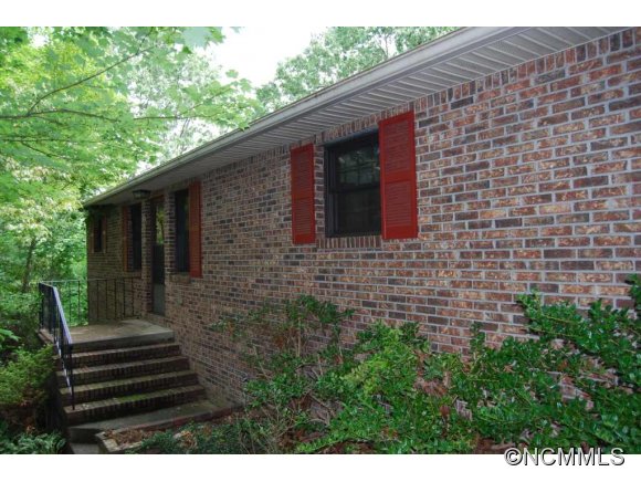  205 Trappers Trl, Hendersonville, North Carolina  photo